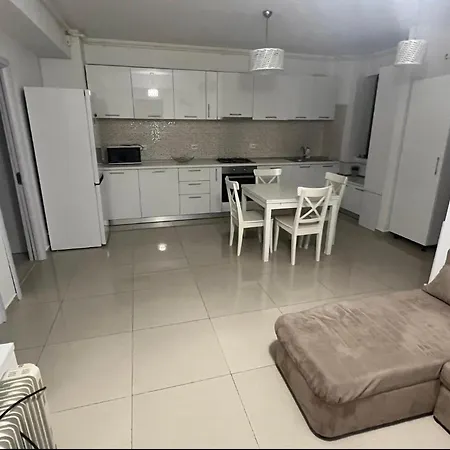 Decebal Apartment Constanta